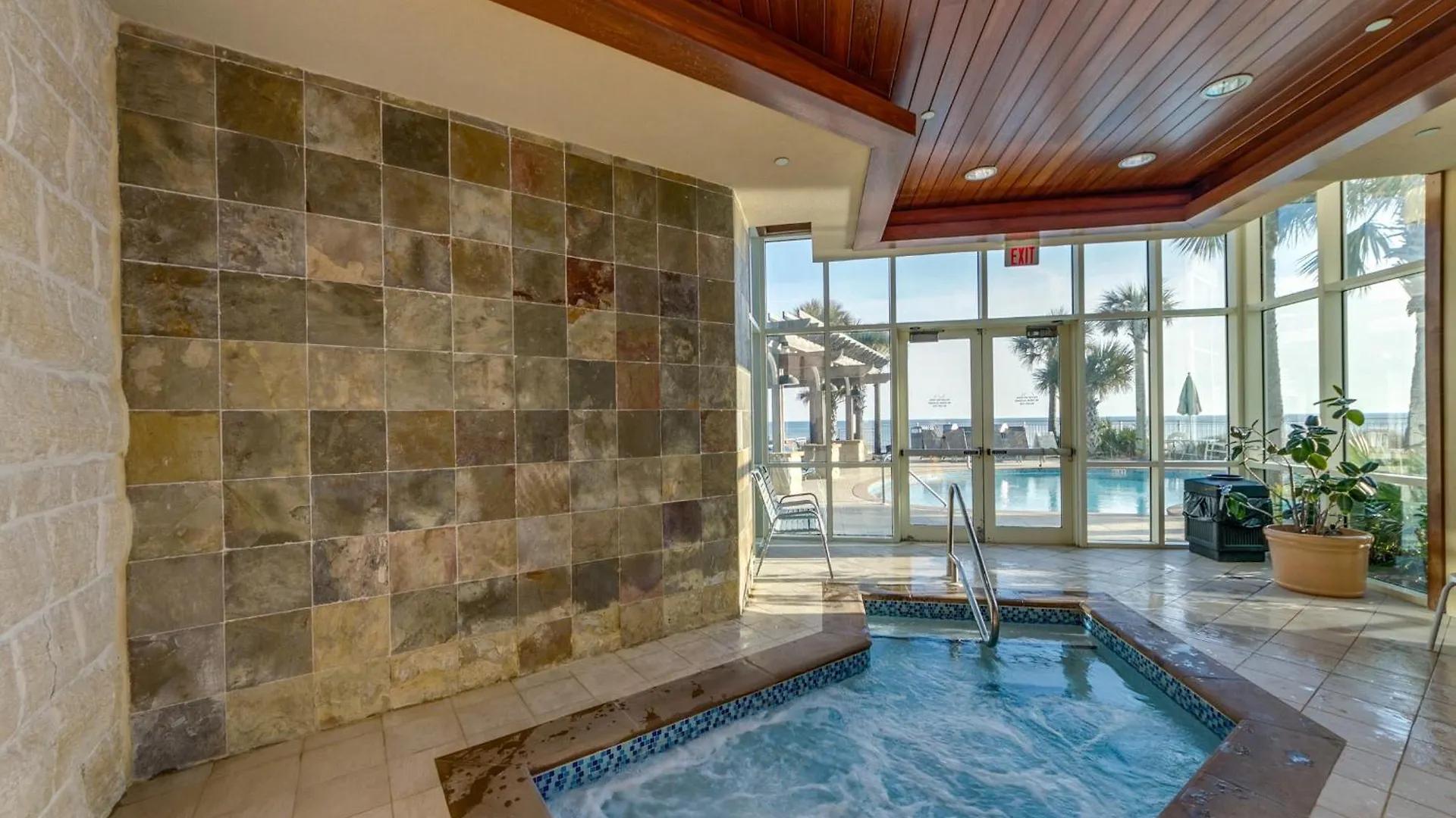 Aqua Resort 2003 By Emerald Coast Retreats Panama City Beach Apartment