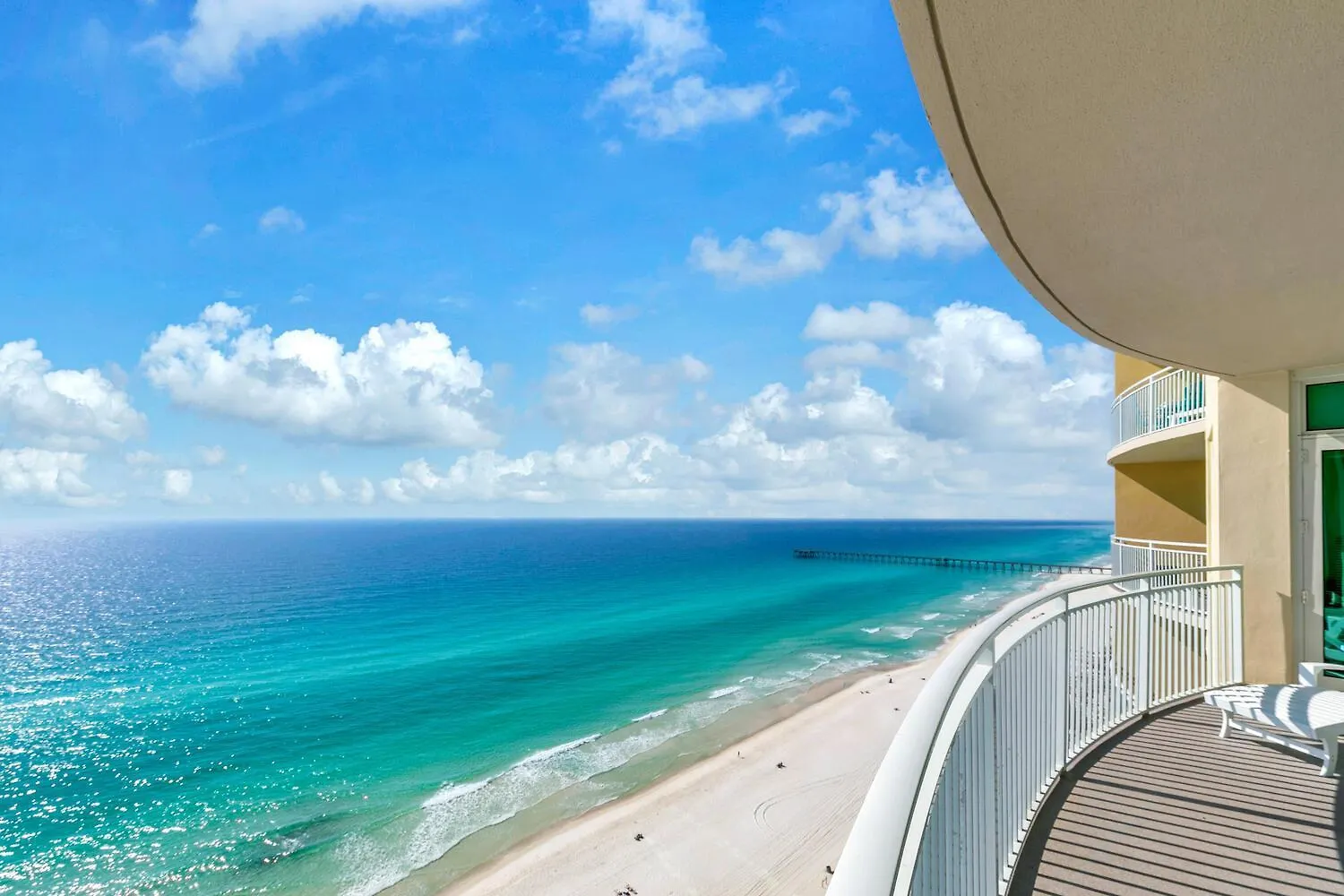 Aqua Resort 2003 By Emerald Coast Retreats Panama City Beach United States